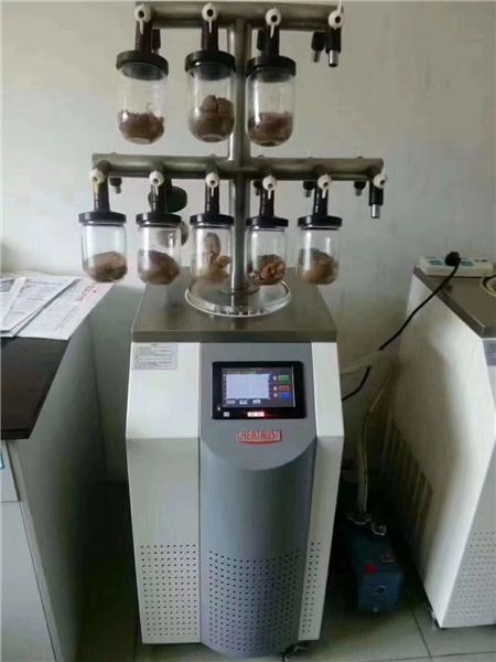 實(shí)驗(yàn)室立式冷凍干燥機(jī)在儀器設(shè)備的制造過程中的應(yīng)用有哪些？